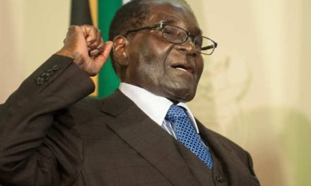 موغابي يوافق على التنحي من رئاسة زيمبابوي