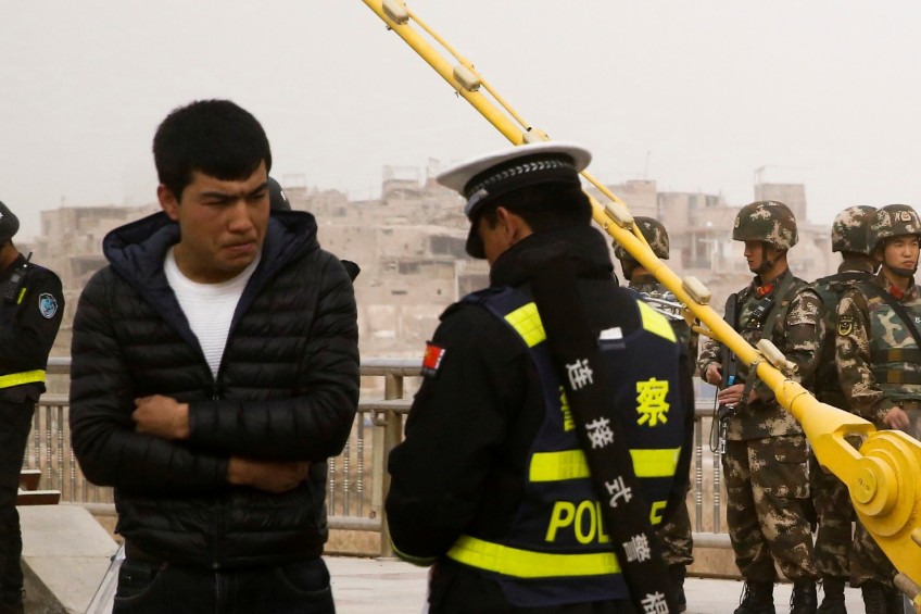 مليونا إيغوري مسلم بمعتقلات صينية لـ”طمس الهوية”