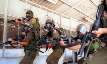 توتر في سجن “جلبوع” والأسرى الفلسطينيون يحرقون إحدى الغرف