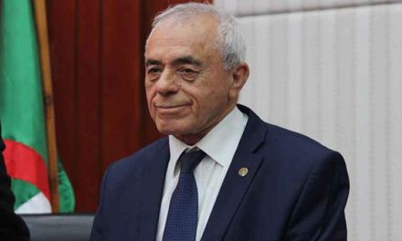 استقالة رئيس البرلمان الجزائري من منصبه !
