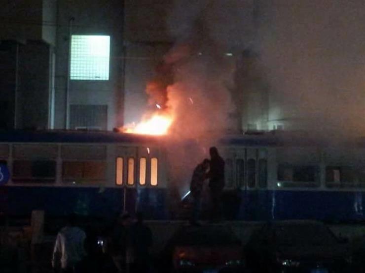 حريق بترام الرمل في الإسكندرية .. والنقل العام : أُلقِيَ عليه جسمٌ مشتعلٌ