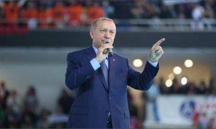 أردوغان: سنجمد ممتلكات وزيري العدل والداخلية الأمريكيين في تركيا
